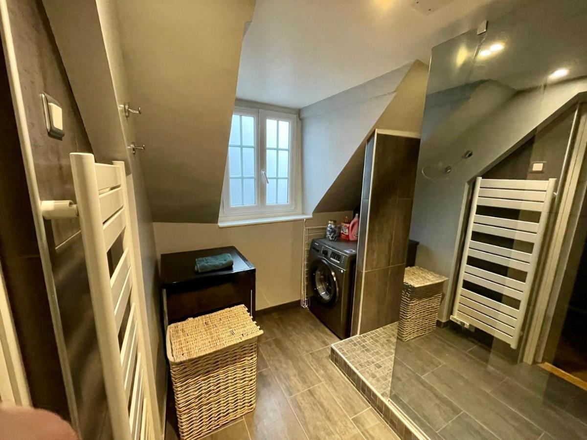 Sous Les Clochers De Rouen - Spacieux Logement エクステリア 写真